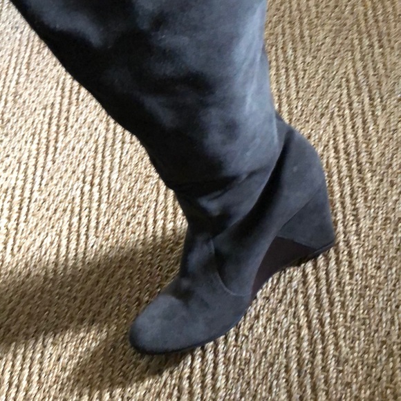 Leather suede boots - Picture 3 of 3